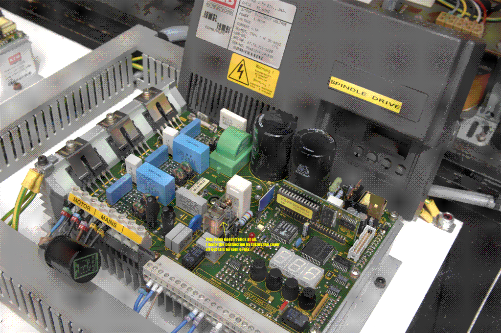 This shows the spindle drive, the led is powered but the 3 '8' figure displays is not lit, please ignore the filename :)