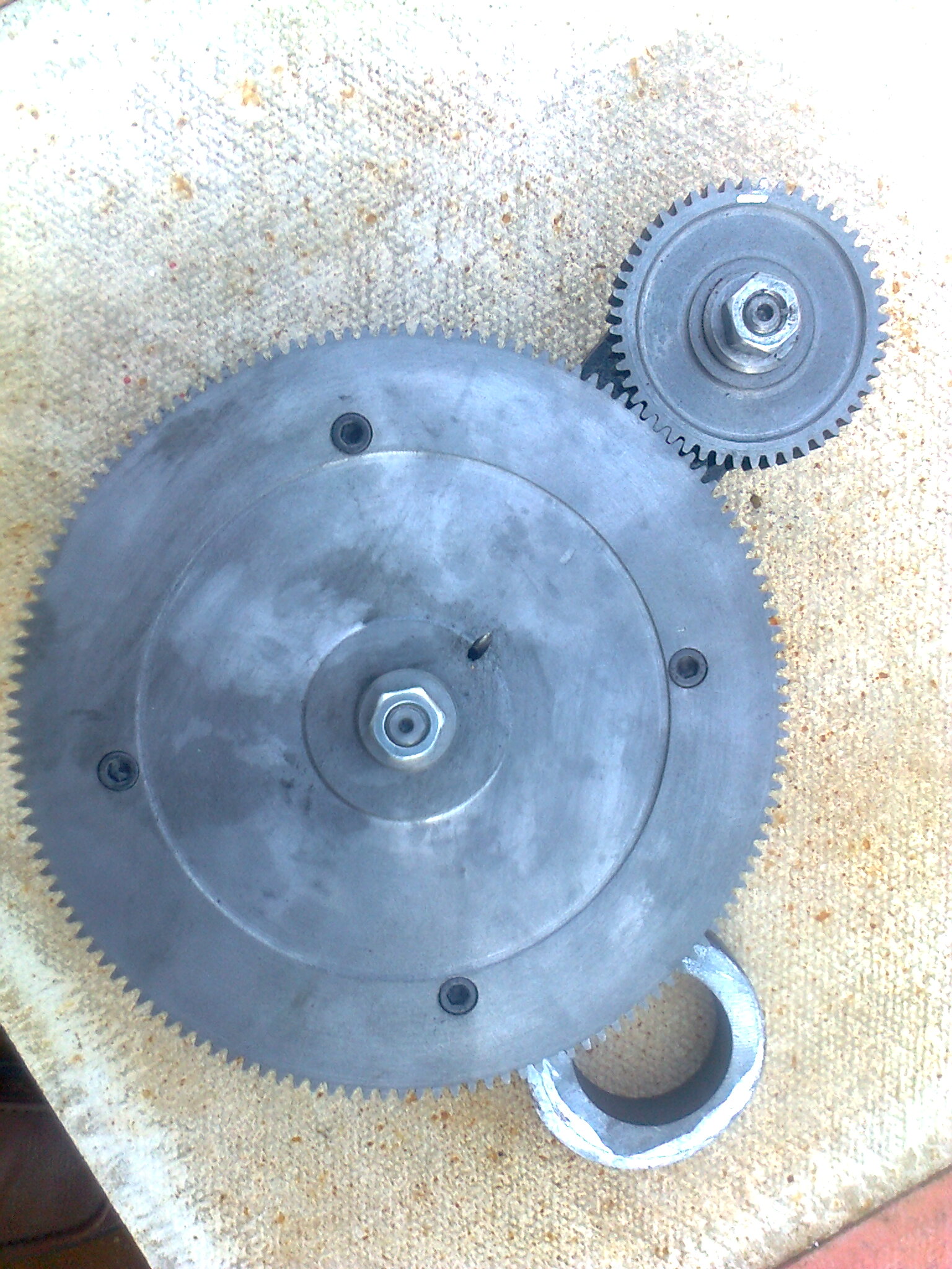 The 135T/127T gear from the front