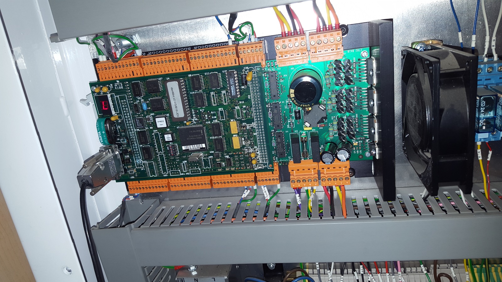 Image of the card. it is actually showing ".L"<br /><br />The problem is intermittent and it does usually come on eventually...