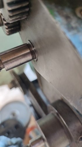 Stud Gear shaft with rotating aspect proud of the lathe body.